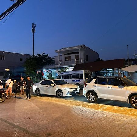 Готель Nha Nghi Sao Mai Хатьєн Екстер'єр фото
